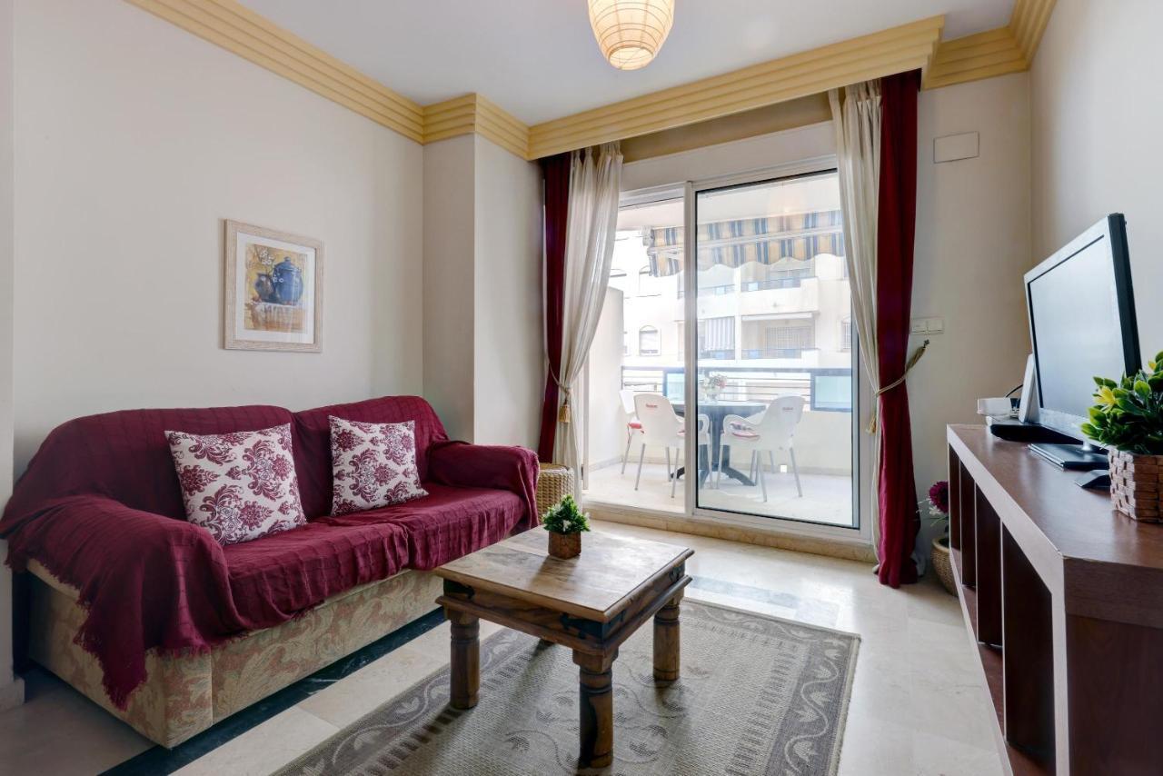 First Line Beach Apartment Марбелья Экстерьер фото