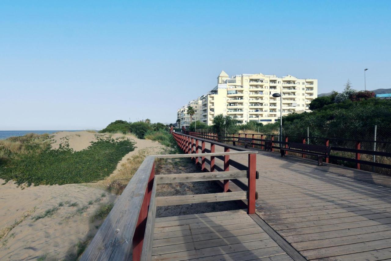 First Line Beach Apartment Марбелья Экстерьер фото